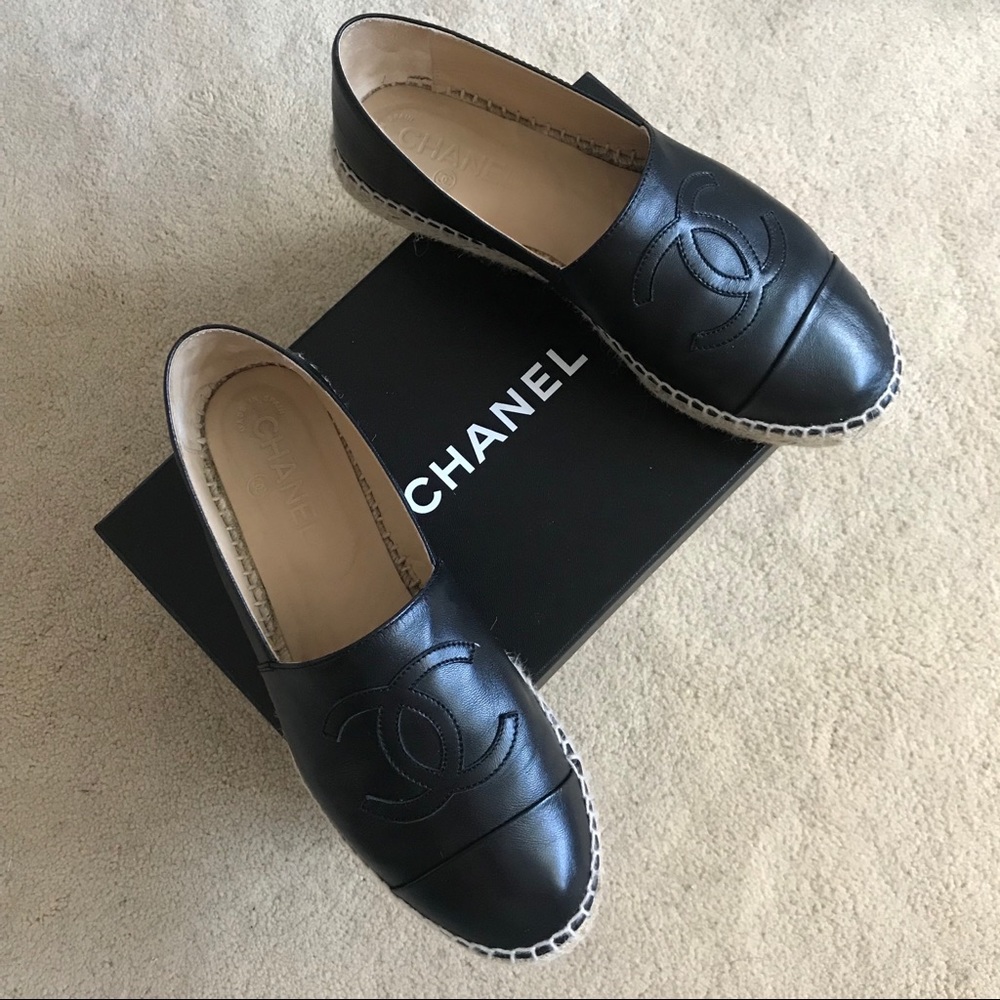 🚫SOLD! 🎉 HOST PICK 🎉 CHANEL BLACK ESPADRILLES - Picture 3 of 8